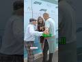 Lisa Took the Initiative to Shake His Hand and Bow to Him! She’s So Warm and Friendly!🥰#blackpink