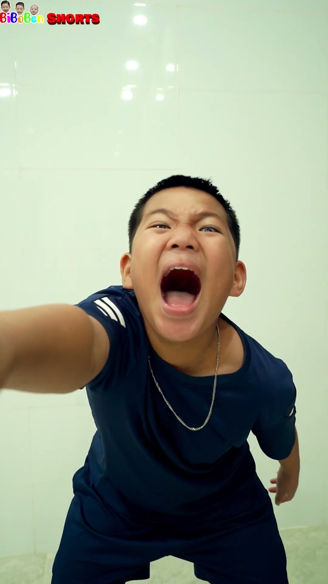 Comedy | Bro got LAUNCHED ? Thể hiện quá đà ?