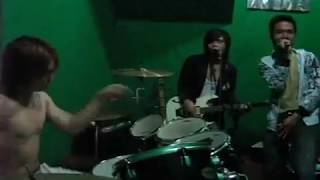 Download Lagu Patah Hati - Grup Band Medan