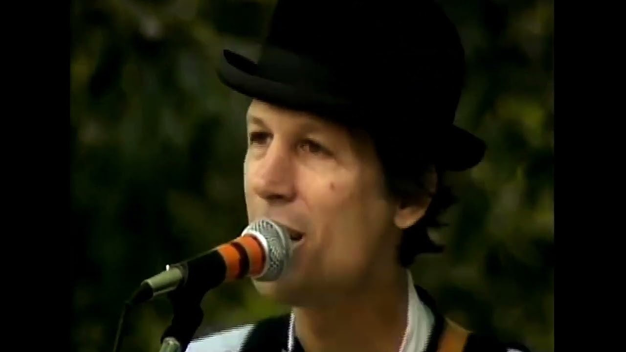 John Hartford -  Gum Tree Canoe 1984