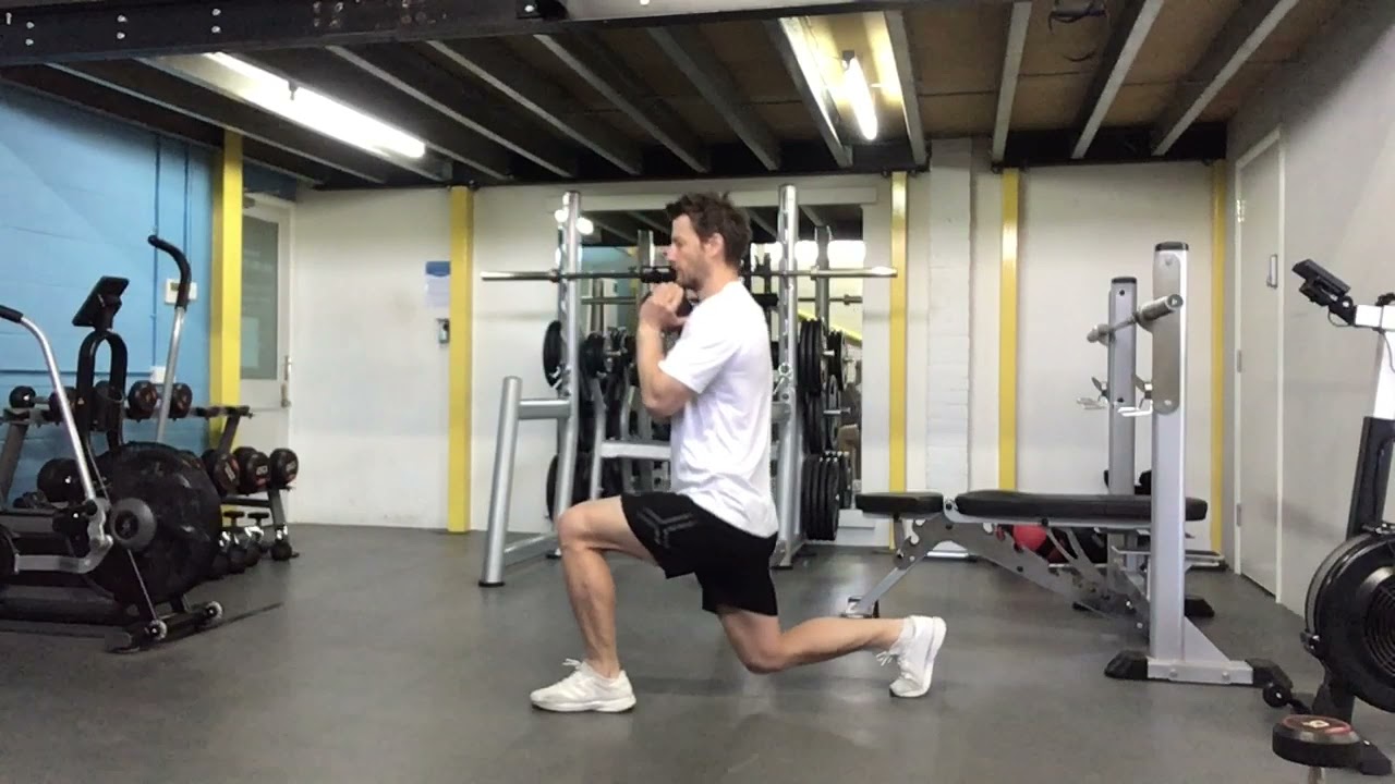 Dumbbell Goblet Reverse Lunge - YouTube