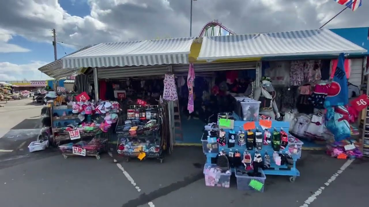 Little Ingoldmells market and a few new shops YouTube