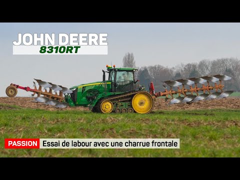 Labour atypique / Tracteur à chenilles JOHN DEERE 8310RT + 2 charrues