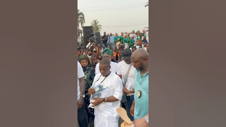 K1 DE ULTIMATE DAZZED WITH MILLIONS AT HIS MOTHER’S FIDAU PRAYER AT IJEBU ODE