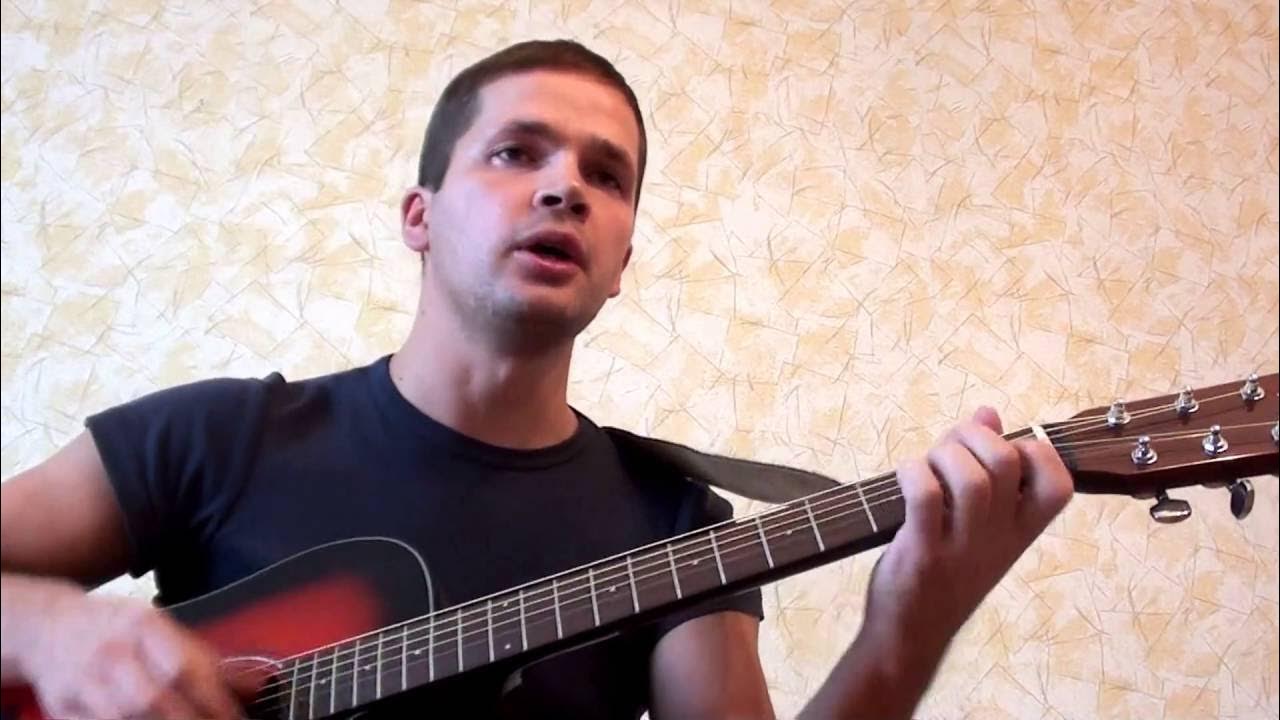 Песни розенбаума под гитару. Розенбаум с гитарой тейлор. Память в строчках песни розенбаума волжск. Гитара розенбаума. Гитара розенбаума.