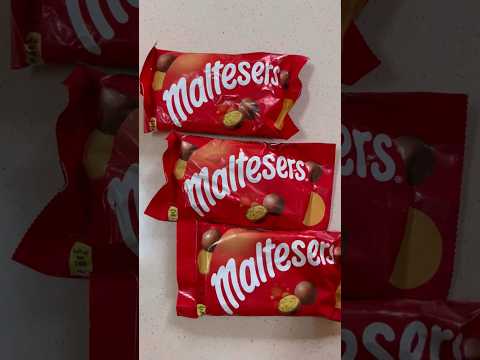 Maltesers ASMR🤎 @Maltesers  @cococartindia6381 ​#chocolate #kids #sweets #crunchy #asmr #slurp