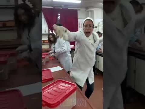 لم تكوني عم تدرسي تمريض وانتي بتخافي من خيالك كوميديا Funny Fun Trend ترند اضحك ميمز Memes 