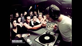 Famous Faithless vs The Temper Trap - Not Going Home vs Sweet Disposition (Cheefroberts Pie N Mashup Booty) Profile