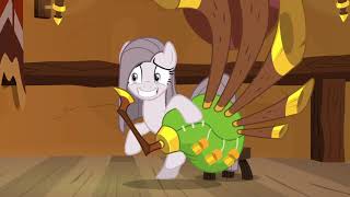 Yaks Enjoy Pinkies Yovidaphone Playing - Yakity-Sax