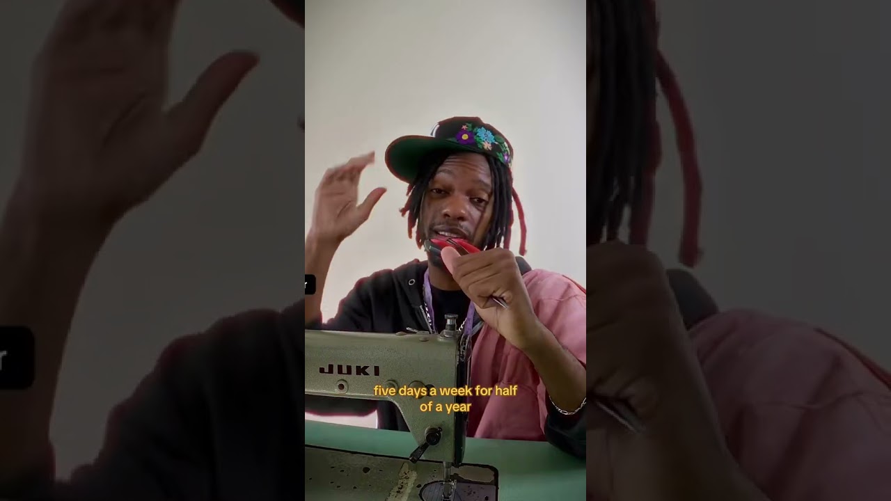 Дизайнер одежды из Нью-Йорка, работающий в сфере психического здоровья и психологии.