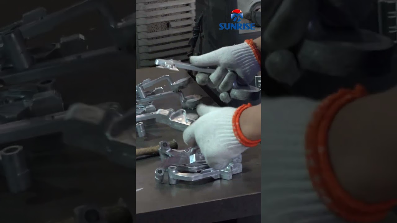 Aluminum alloy die casting production real shot.⚒️