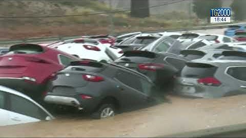 Alluvione Spagna: 3 vittime, numerosi soccorsi