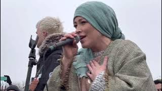 The Blessing with Kari Jobe, Phil Wickham and Cody Carnes @ The Chosen - Sermon on the Mount