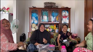 Niat Pe Bully Bulek Malah Buyuni Neh Sing Keno   Ciyee Buyuni Amoh Pemirsa 