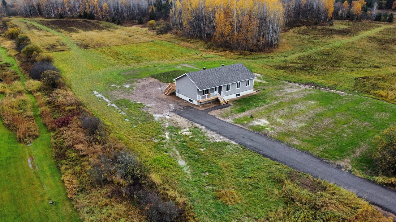 648 Quae Quae Road, Corbeil ON (ub) YouTube