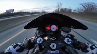 Yamaha R6 On The Interstate