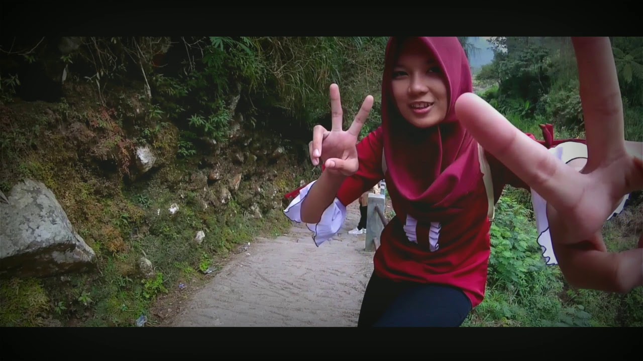 Explore Magetan Air terjun Sarangan ( Ngadiloyo ) - Alex johansson If you stay ( the river )