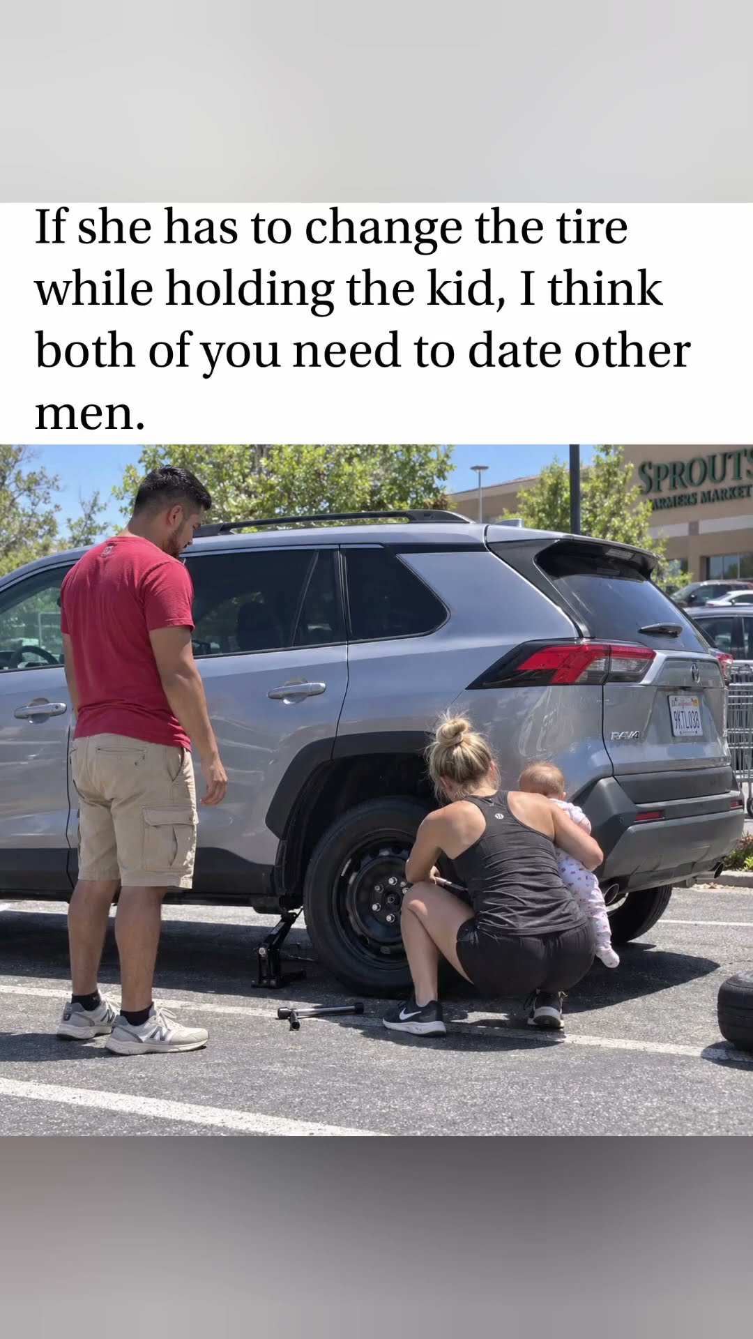 Mom Changes a Tire While Holding the Baby#usa#coupleshorts #viralshorts#viral#trendingshorts#funny