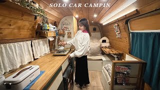 A woman who lives in a small car. Japan's hot spring scenery is the most beautiful