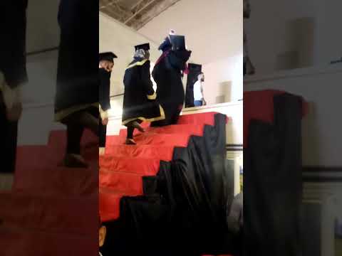 كلية الآداب والعلوم الإنسانية جامعة حلب حفل تخرج طلاب الل غة العربي ة