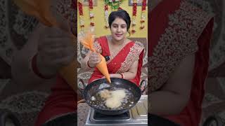 गरमा गरम जलेबी तैयार🤪😍#testy #jalebi #india #youtube #shorts