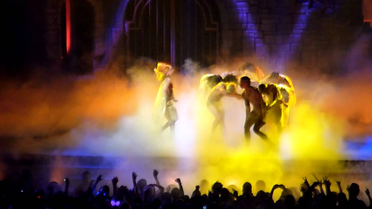 Lady Gaga - Black Jesus † Amen Fashion MELBOURNE 1/7/12