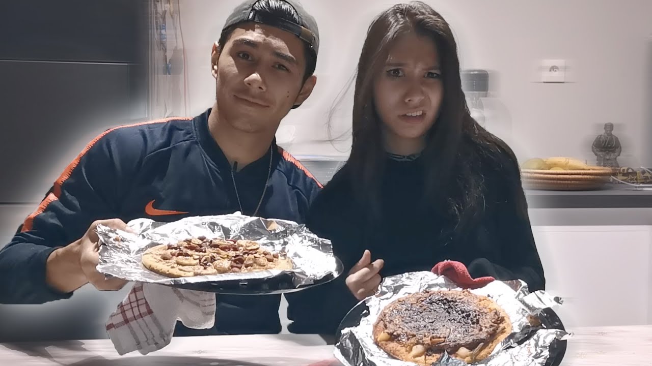 Essayez de ne pas rire (tu perds tu manges la pizza degueu) YouTube