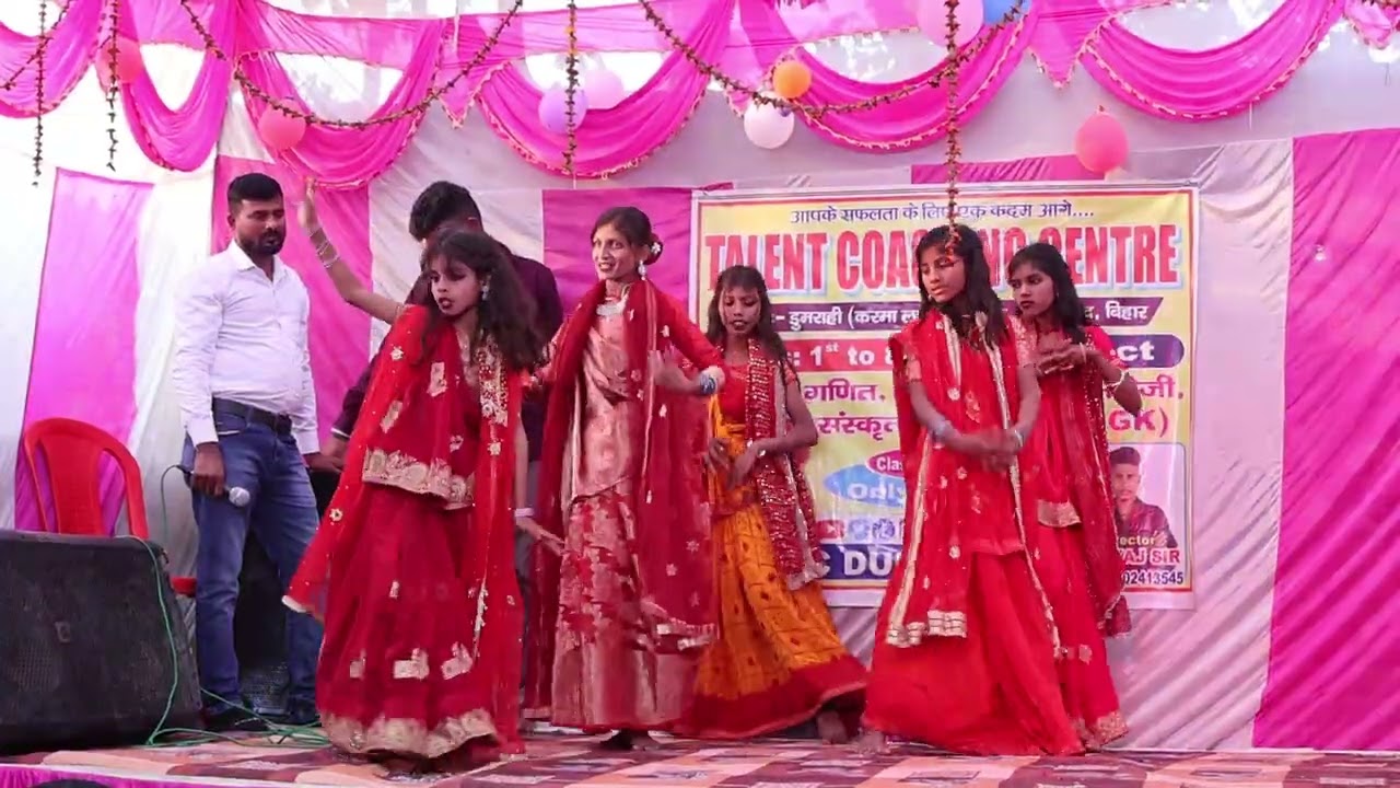 सरस्वती पूजा के शुभ अवसर पर टैलेंट कोचिंग सेंटर डुमराही का प्रोग्राम देख...