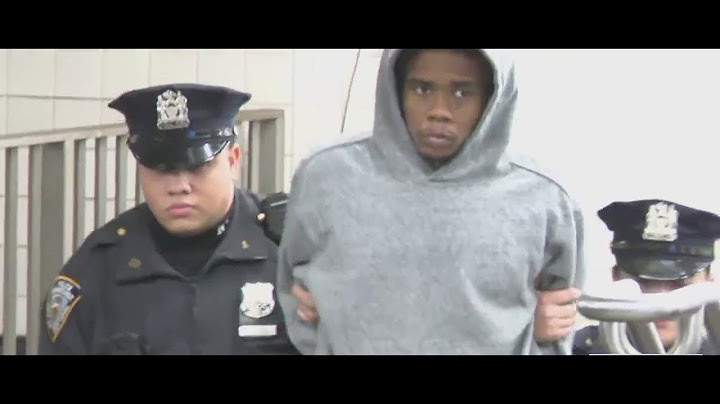 Man pushed onto subway tracks in NYC: police