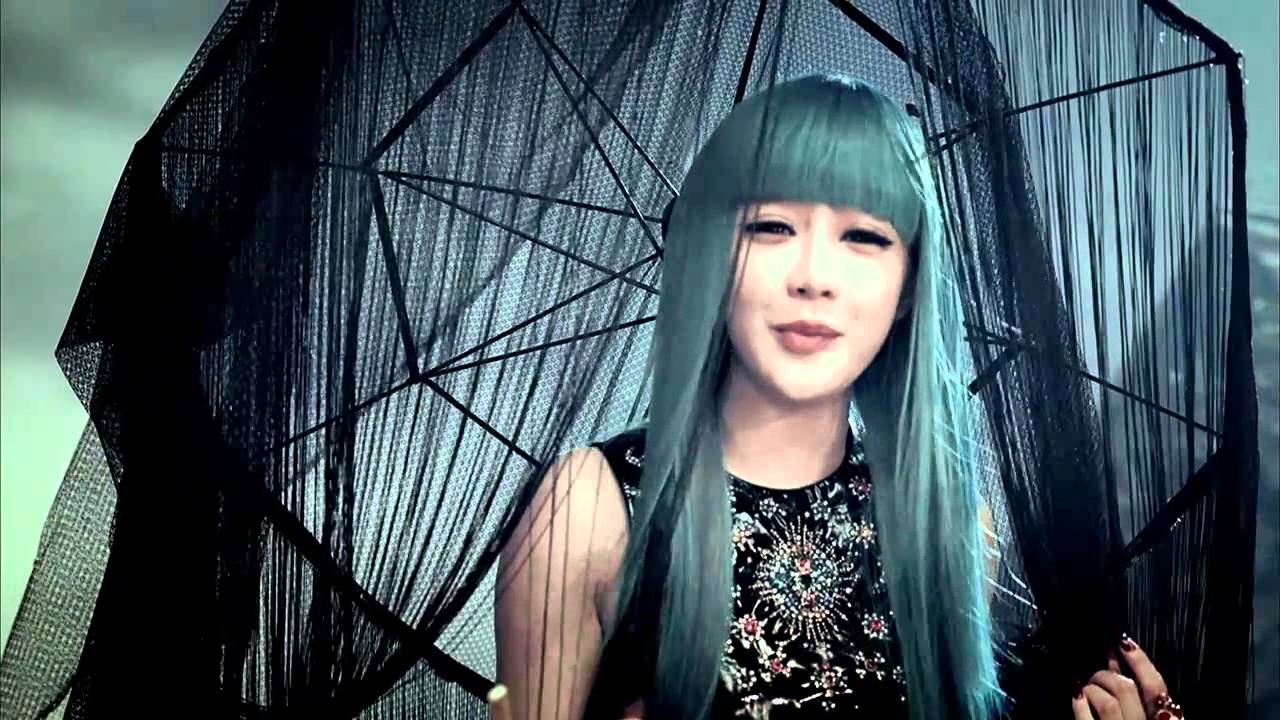 2NE1 It Hurts (Slow) 아파 - YouTube