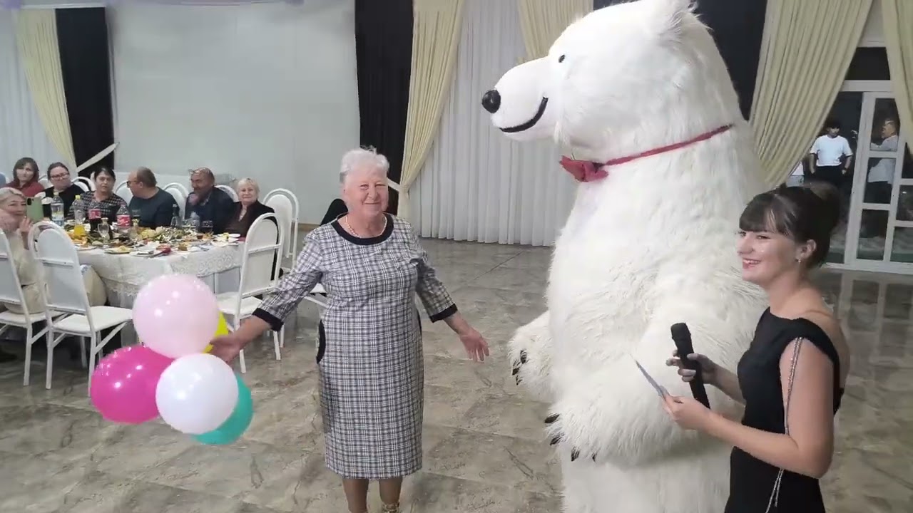 Surpriza cu Ursul Alb Gigant pentru Maria .(+373)60618591,(+373)67192301 viber, whatsapp.