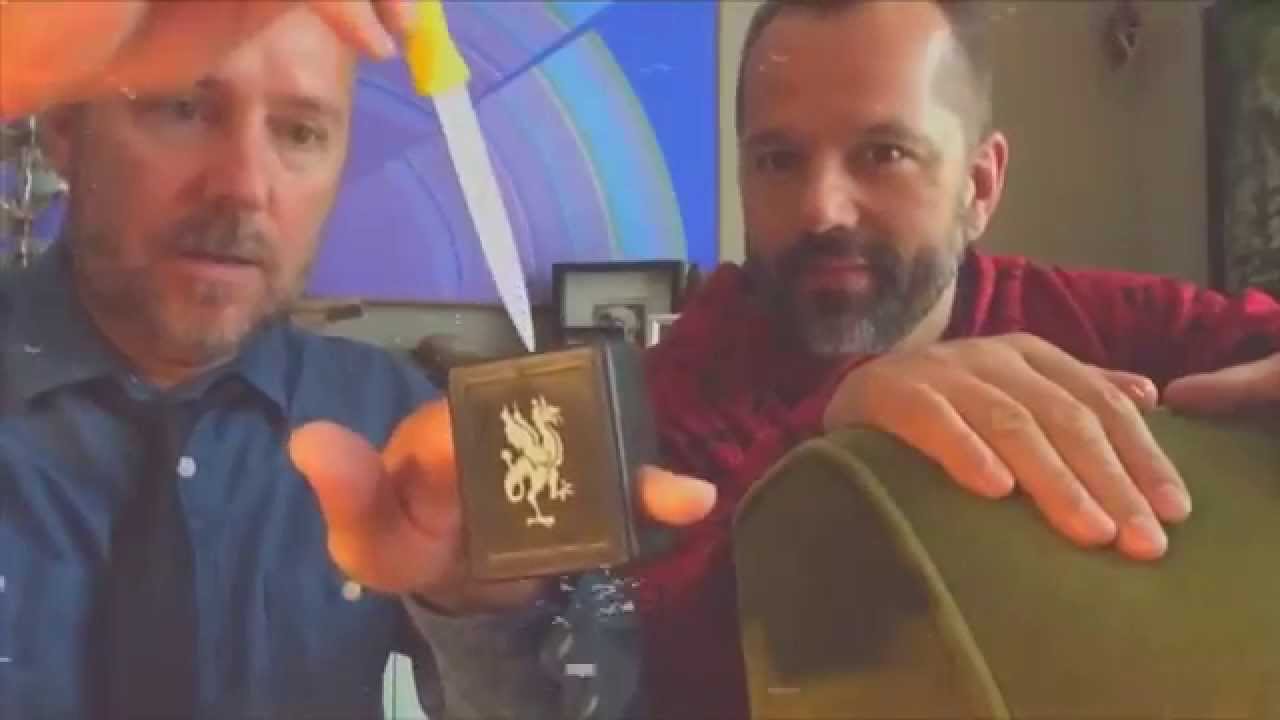 Knife through finger illusion