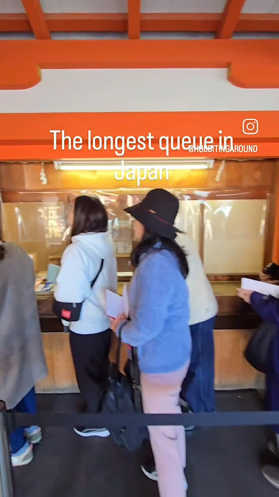 Queue for a stamp? Miyajima Shrine Goushin Stamp 😲😲 #hiroshima #miyajima