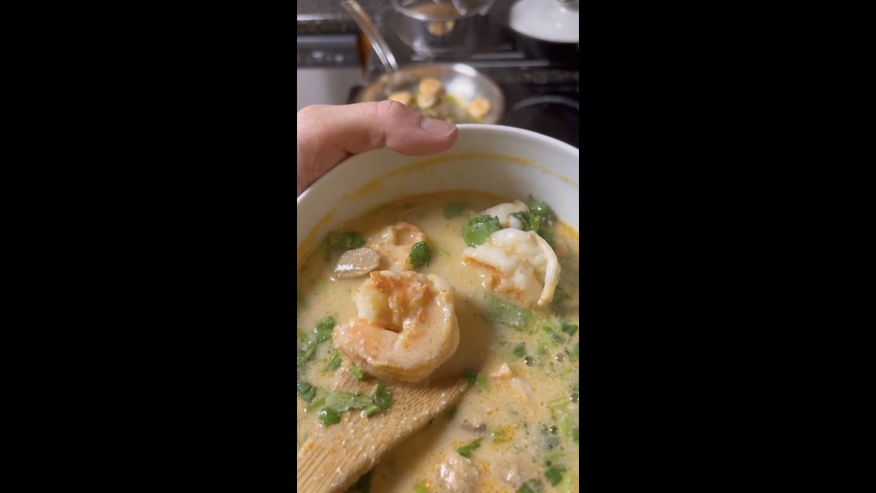 Thai Coconut Soup😋 Recipe in Description!
