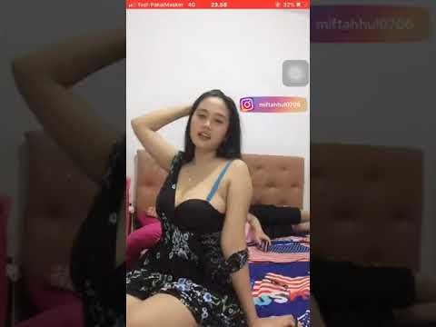 Miftahul0706 Gak tahan sampe buka tete