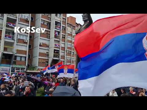 Himnom "Bože pravde" u izvođenju crkv.hora "Branislav Nušić" započeo miting u Kosovskoj Mitrovici