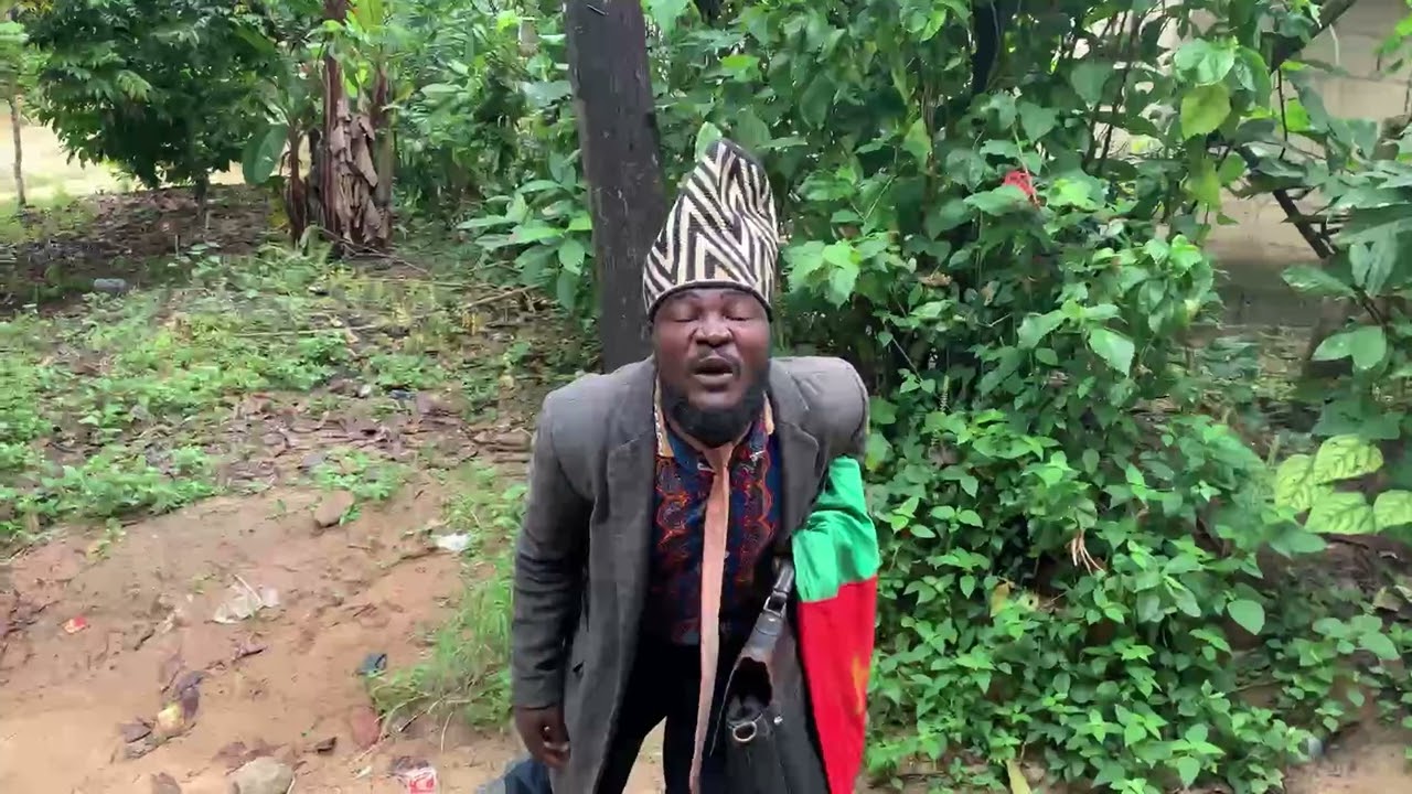 Au Cameroun 🇨🇲 personne n'a le cœur ❤️ tous les artistes sont les poules mouiller