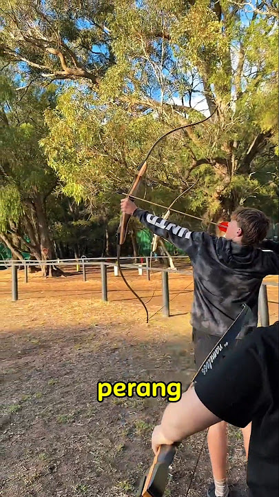 Ketika Panah Menjadi Suara Ketakutan