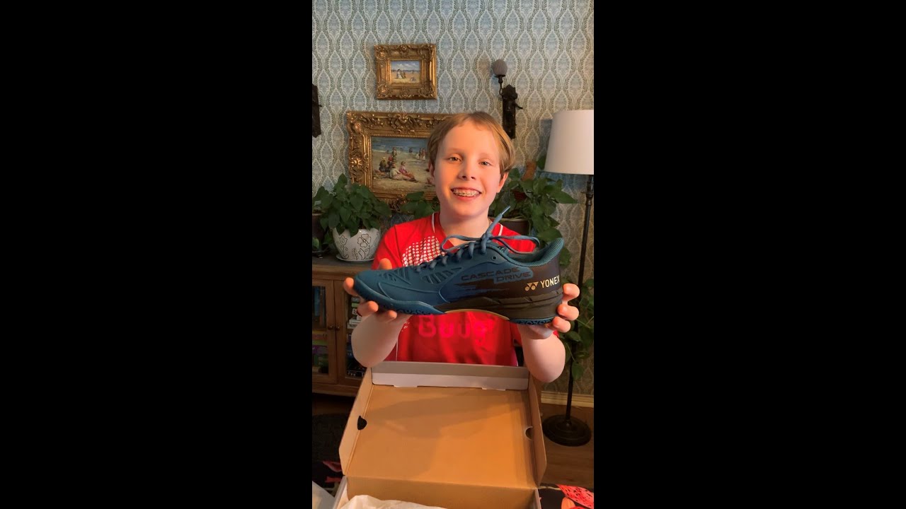 Unboxing Yonex Power Cushion Cascade Drive Shoes 