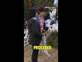 Vítor y Albertano quedan hipnotizados con la madrina #NosotrosLosGuapos #AdriánUribe #comedia