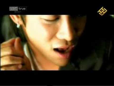 Boy-MV-อยากบอกเธอเหลือเกิน
