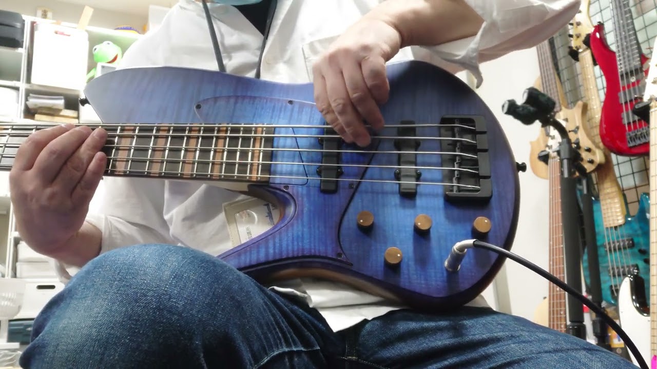 ベース Marusya Guitars SC5 Maple Blue Marusya Guitars SC5 Maple Blue Lefty DEMO2 - YouTube