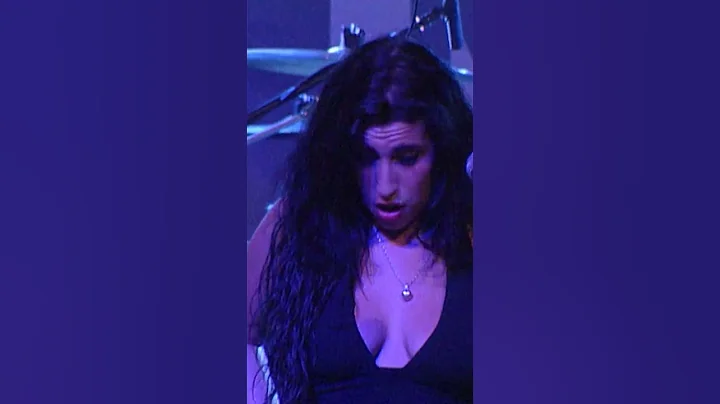 Amy Winehouse - 'You Sent Me Flying Outro' | Live at Import Rotterdam Festival 2004