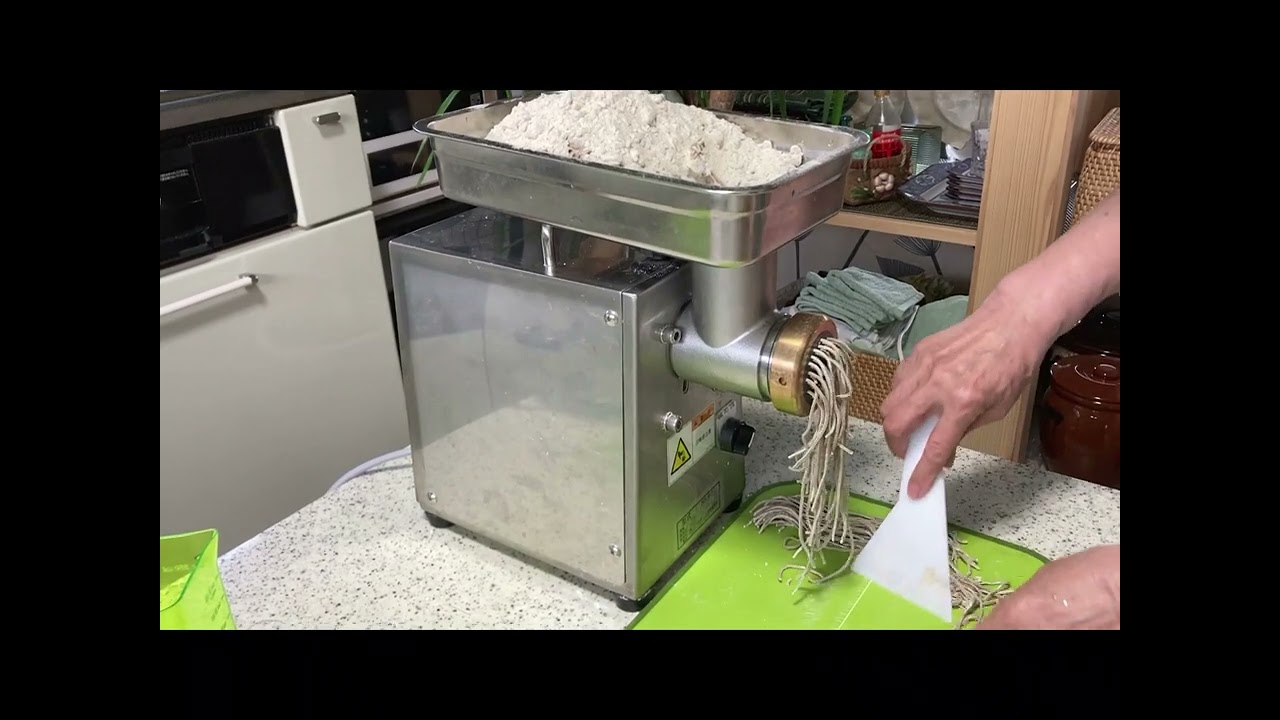 製麺機 そば打ち機 蕎麦 うどん - YouTube