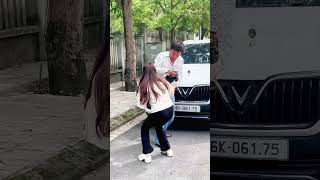 He Saw The Robbery Through A Video Call #KindManGlobal #PublicSafety #SituationalAwareness