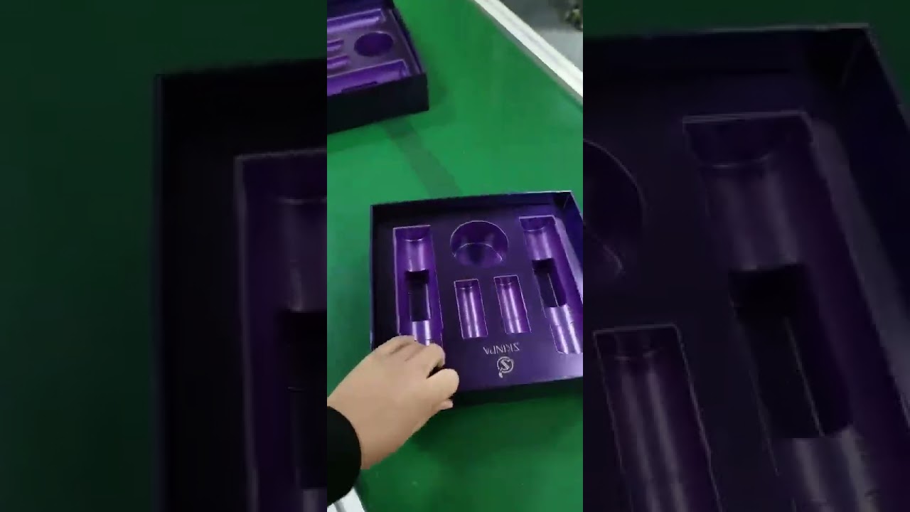 Cosmetic packing box 