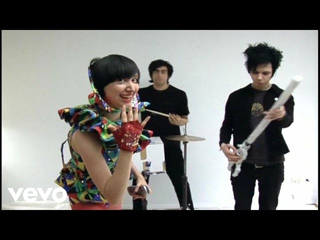 Yeah Yeah Yeahs - Cheated Hearts