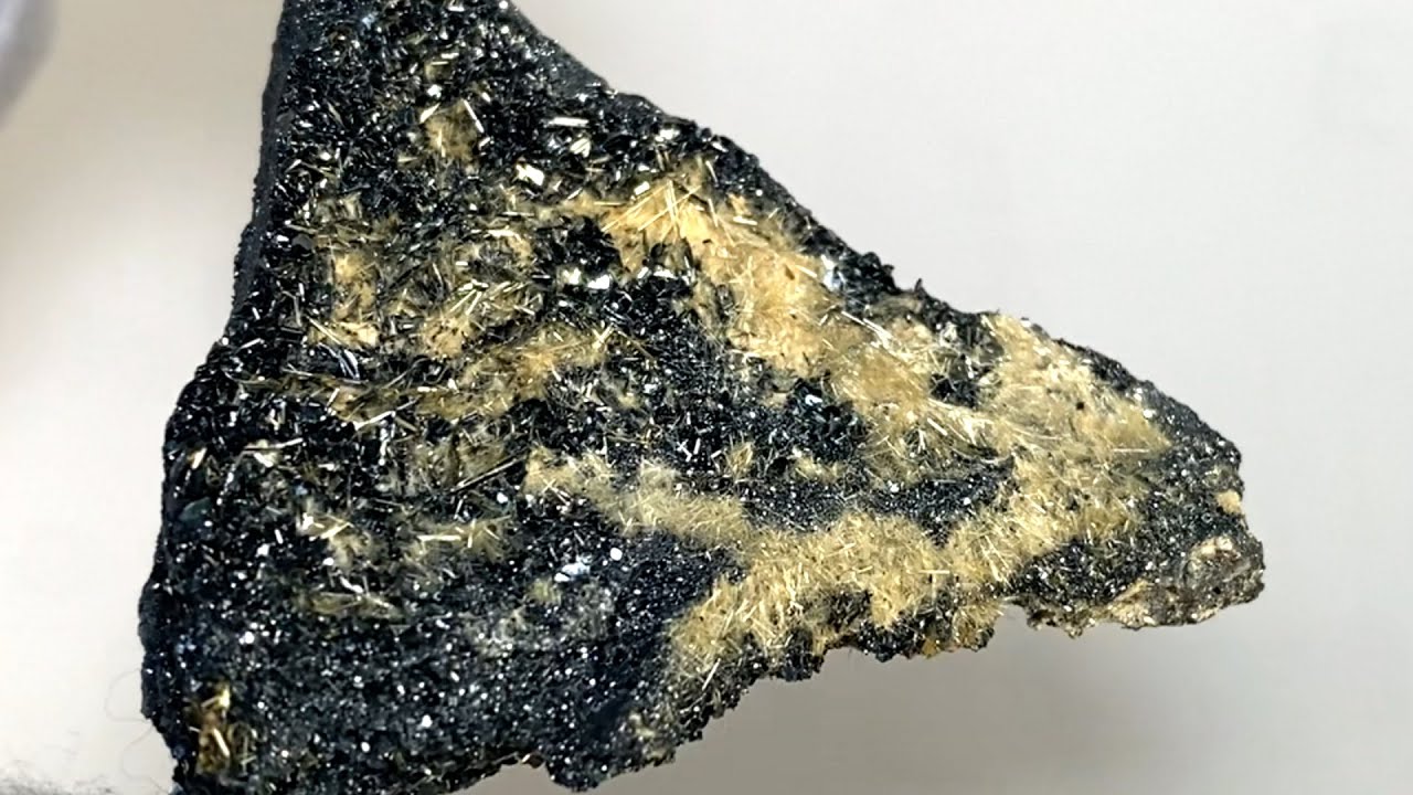 岡山のパワーストーン、風水・開運グッズのお店 龍祥本舗 / ルチル共生