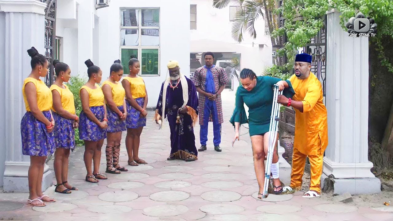 Billionaire Prince Fell In Love With A Poor Crippled Girl That Came 2D Palace 2Beg Fr Food -NG Movie