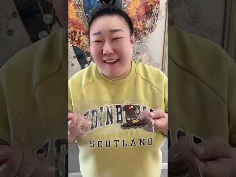 Я дала ей все виды шоколада 🍫 #шорты #шортынаyoutube #тренд